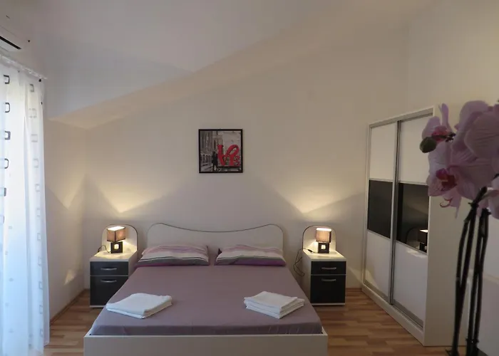 Apartments Petar II
